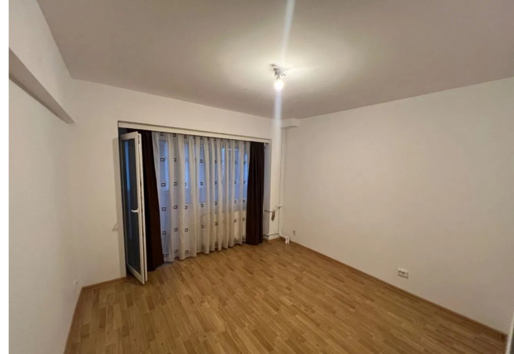 Apartament 3 camere, IANCULUI, 2 balcoane, renovat integral, 80 mp 
