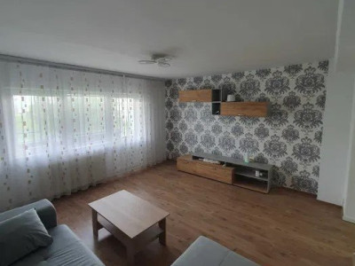 Apartament 3 camere,TINERUTULUI, 2 bai, decomandat, 86 mp 
