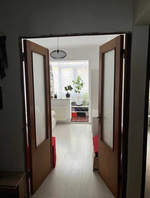 Apartament 3 camere,VITAN, an constructie 1984, decomandat, 76 mp