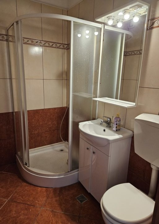 Apartament 3 camere,DOROBANTI, etaj 2/8, decomandat, 79 mp