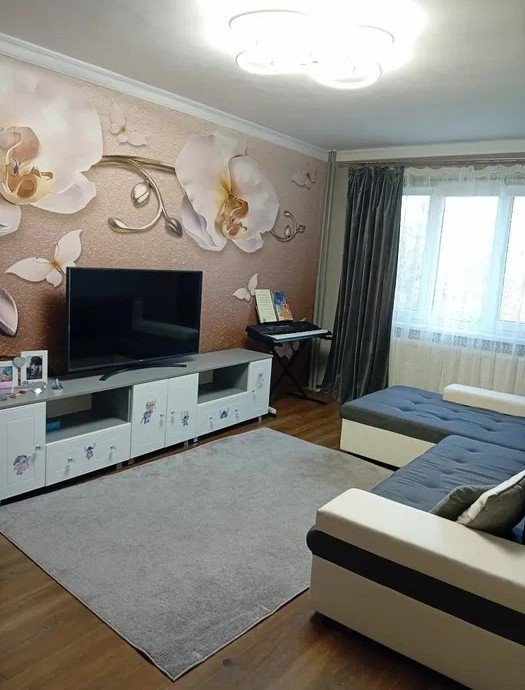 Apartament 3 camere,DRISTOR, decomandat, balcon, 63 mp, an 1985, etaj 3/8