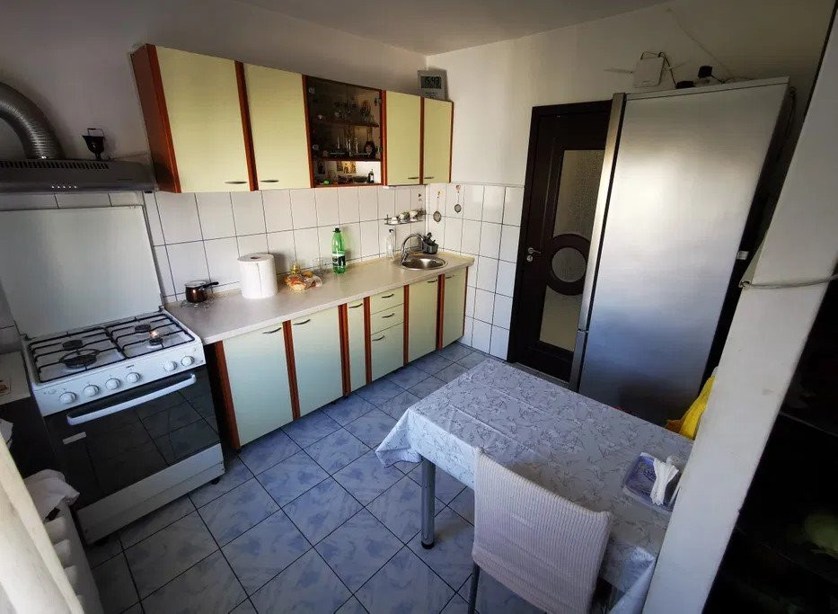 Apartament 2 camere,VITAN, an 1990, etaj 7/8