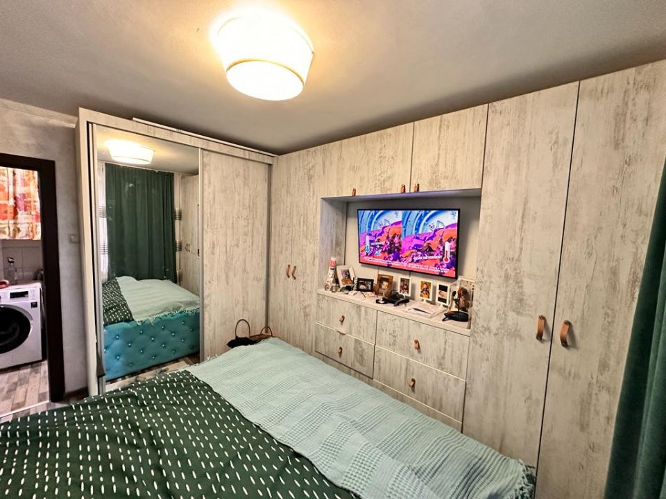 Vanzare apartament 4 camere + loc de parcare si boxa , Stefan cel Mare