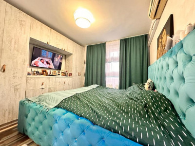 Vanzare apartament 4 camere + loc de parcare si boxa , Stefan cel Mare