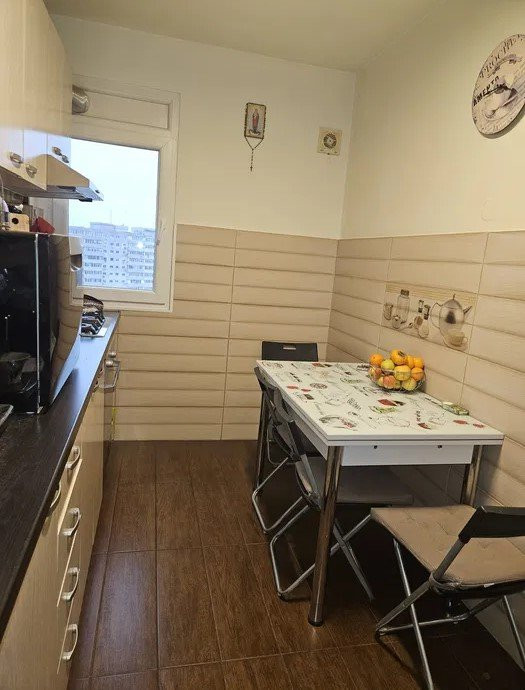 Apartament 2 camere,TITAN, decomandat, etaj 9/10