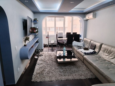 Vanzare apartament 3 camere, Iancului