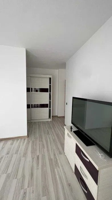 Apartament 3 camere, DRISTOR, complex rezidential, 2009 , 85 mp 