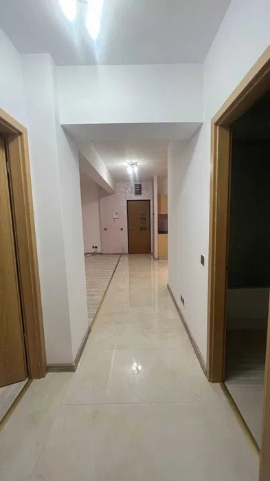 Apartament 3 camere, DRISTOR, complex rezidential, 2009 , 85 mp 