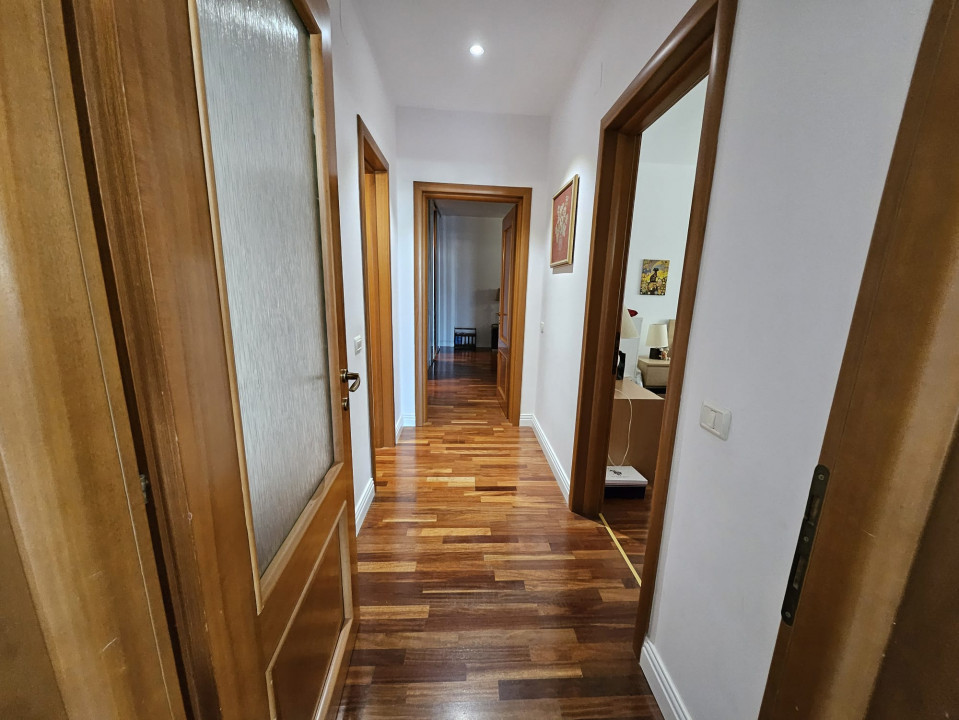 Apartament 3 camere, HERASTRAU - Cartierul Francez, 3 bai, 2 balcoane , 175 mp