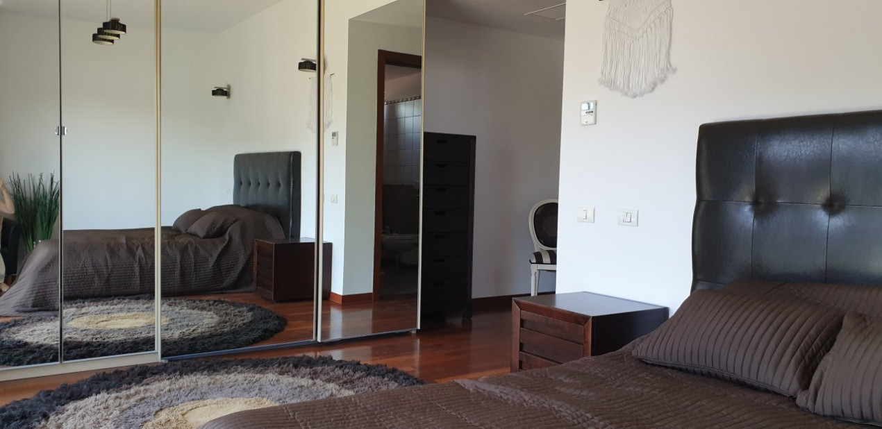 Apartament 3 camere, HERASTRAU, complex rezidential, 2007, 130 mp.