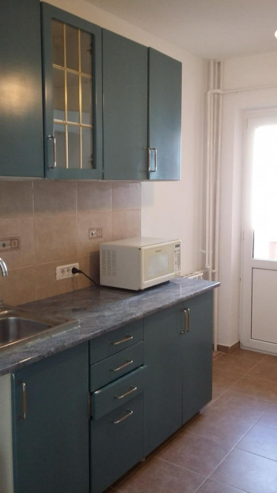 Apartament 3 camere, NERVA TRAIAN, an 1996, etaj 2/7, decomandat, 73 mp