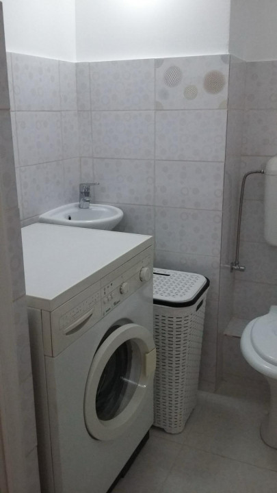 Apartament 3 camere, NERVA TRAIAN, an 1996, etaj 2/7, decomandat, 73 mp