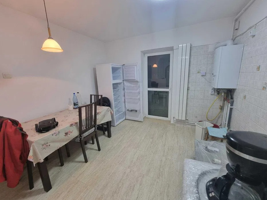 Apartament 2 camere, Calea Calarasilor, bloc construit dupa cutremul din 1977