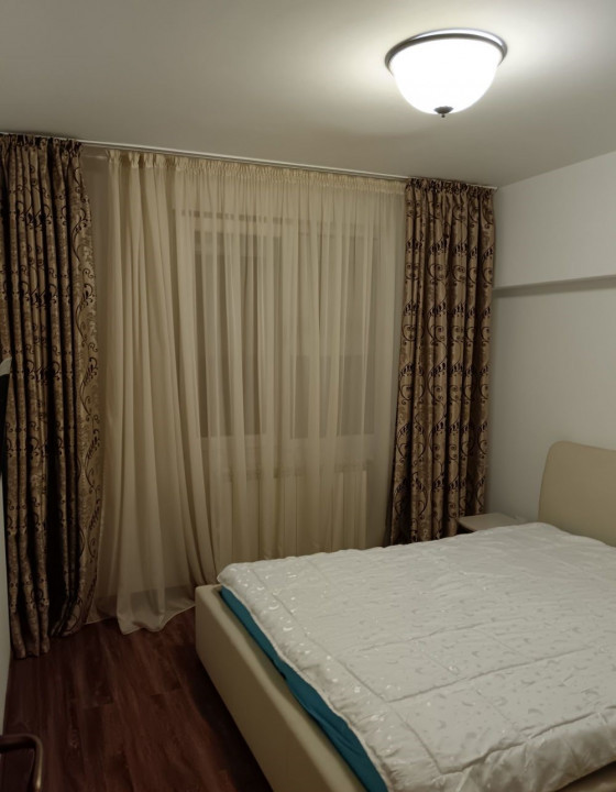 Apartament 3 camere, Chisinau, an 1984, balcon, decomandat