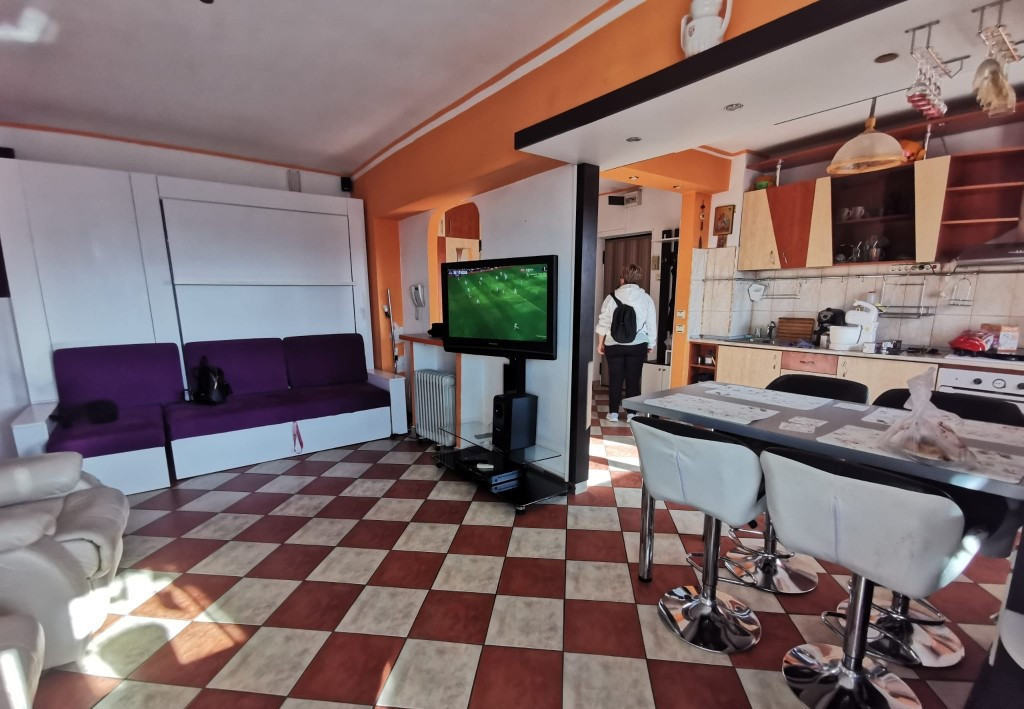 Apartament 2 camere, MIHAI BRAVU, etaj 4/8, 1986 , balcon