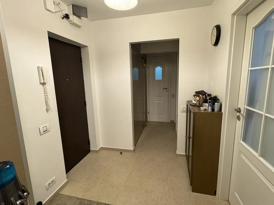 Apartament 2 camere, TITAN, decomandat, etaj 1/10, renovat in anul 2019