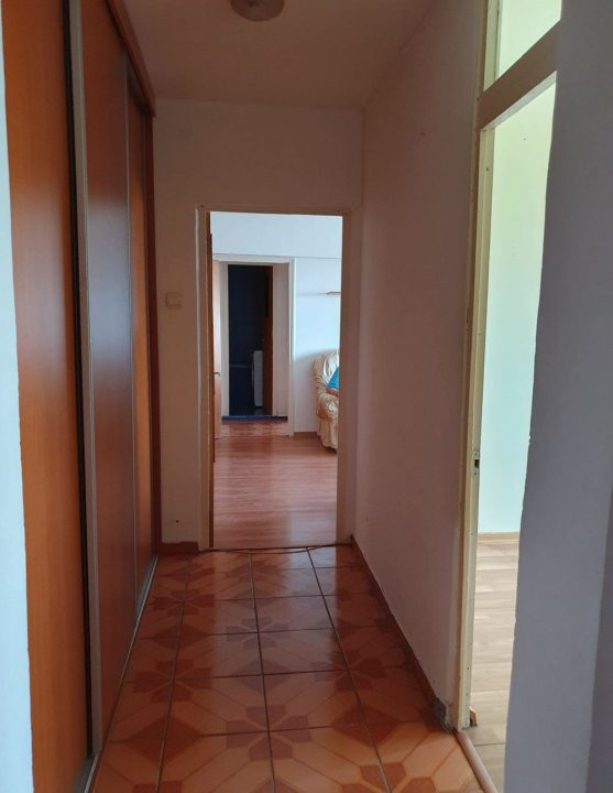 Apartament 3 camere, 1 DECEMBRIE 1918, anvelopat, bloc curat,an constructie 1986