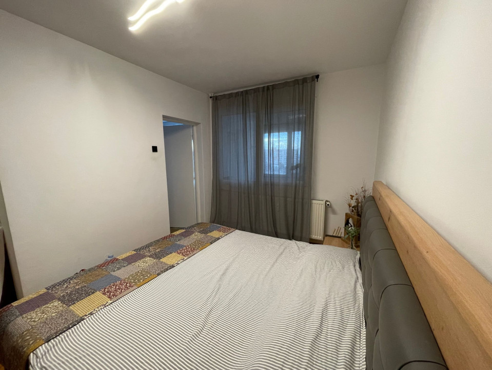 Vanzare apartament 3 camere, Titan