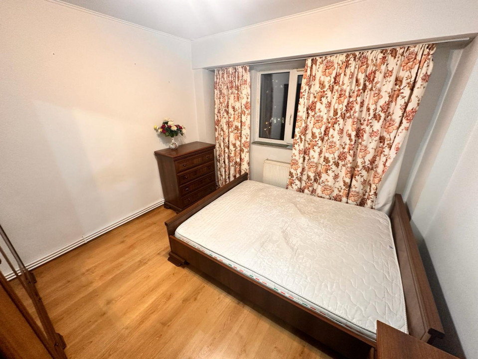 Apartament 2 camere, TITAN, centrala proprie, etaj 5/8 , an 1985