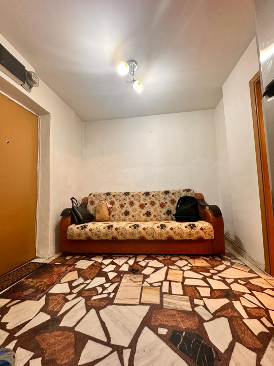 Apartament 2 camere, TITAN, centrala proprie, etaj 5/8 , an 1985