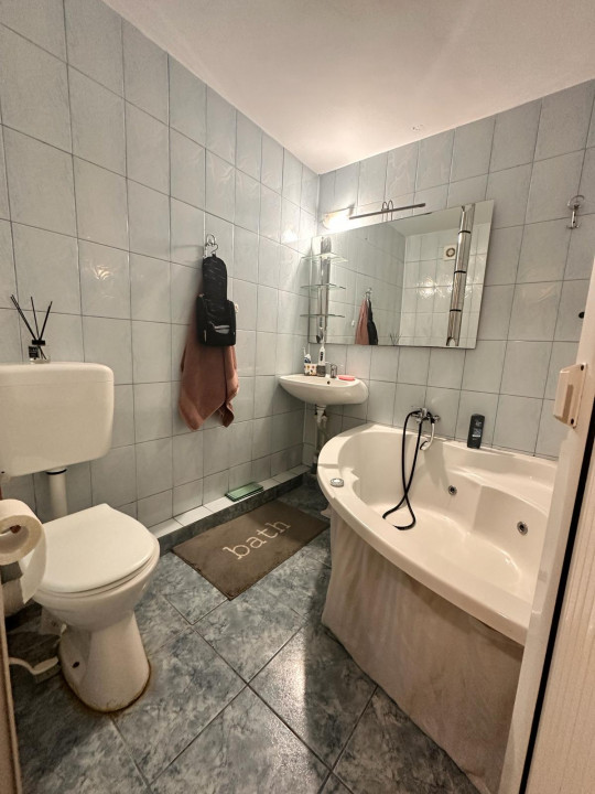 Apartament 2 camere, TITAN, centrala proprie, etaj 5/8 , an 1985