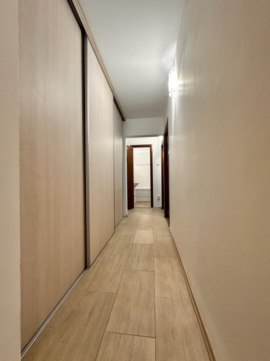 Apartament 3 camere, Titan