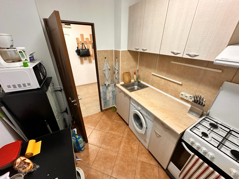 Apartament 3 camere, Titan