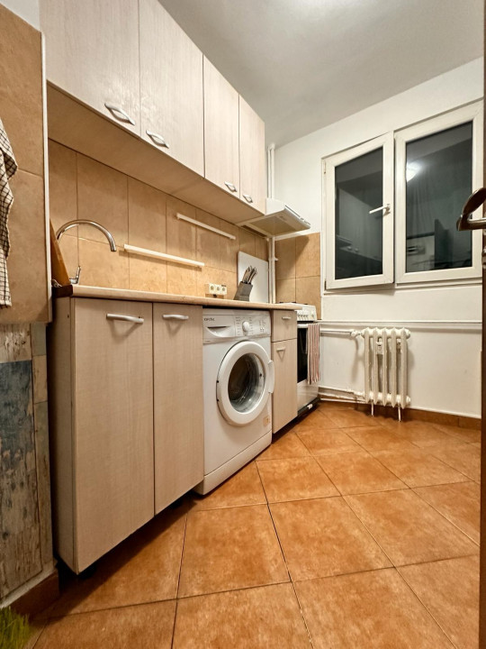 Apartament 3 camere, Titan