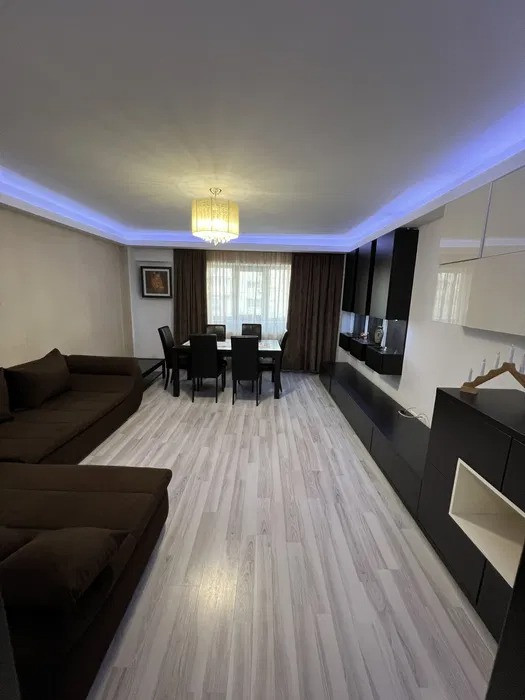 Apartament 3 camere, Unirii