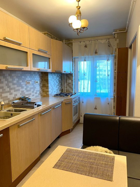 Apartament 3 camere, Piata Domenii, an 2009 , etaj 5/10