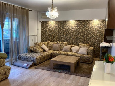 Apartament 3 camere, Piata Domenii, an 2009 , etaj 5/10