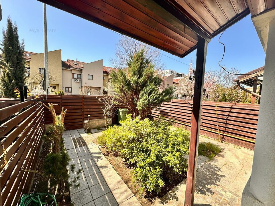 Duplex 4 camere cu gradina proprie, Domenii