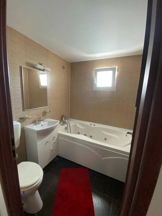 Apartament 3 camere,DRISTOR, bloc reabilitat, loc de parcare inclus, an 1984