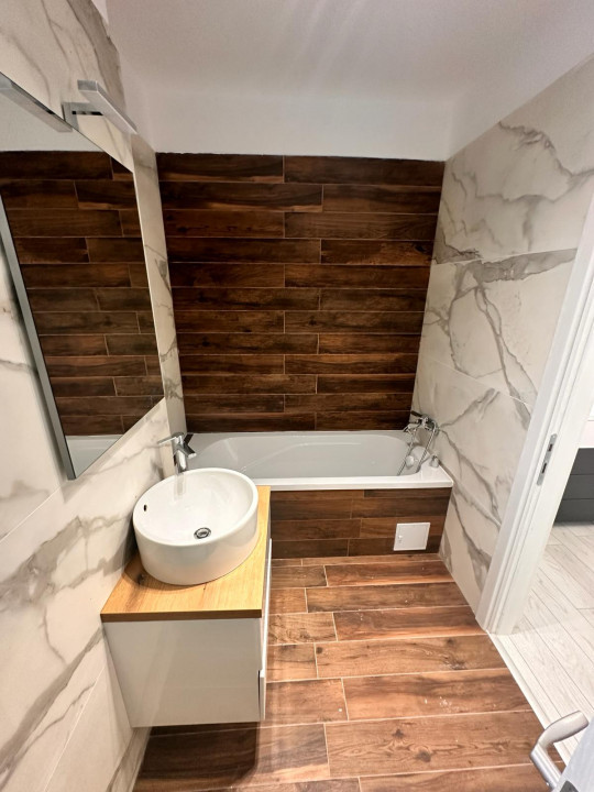 Apartament 3 camere,AMBIENCE RESIDENCE,loc de parcare, PRIMA INCHIRIERE