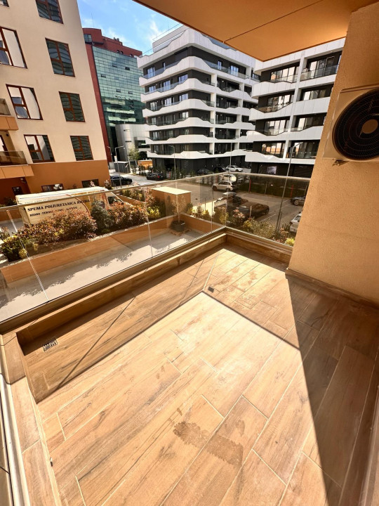 Apartament 3 camere,AMBIENCE RESIDENCE,loc de parcare, PRIMA INCHIRIERE