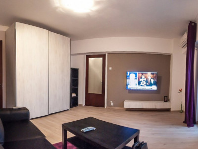 Apartament 2 camere,KISELEFF, etaj 5/10 , 3 balcoane