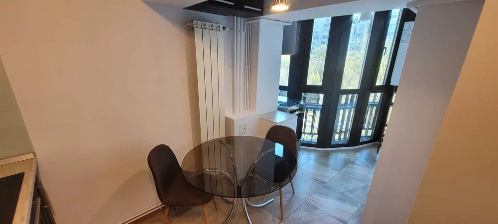 Apartament 2 camere,Bd. UNIRII, etaj 3/9, an constructie 1994