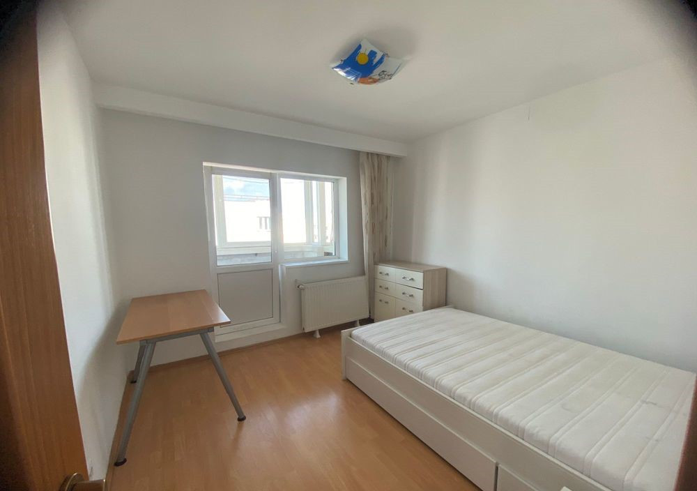 Apartament 4 camere,NERVA TRAIAN, reabilitat termic,89 mp,complet mobilat,utilat