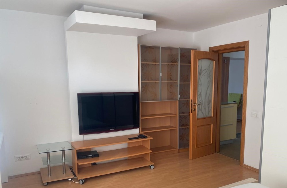 Apartament 4 camere,NERVA TRAIAN, reabilitat termic,89 mp,complet mobilat,utilat