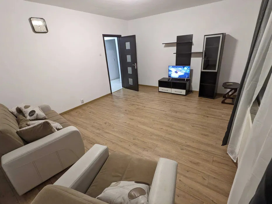 Apartament 3 camere, VITAN, loc de parcare, an constructie 1990