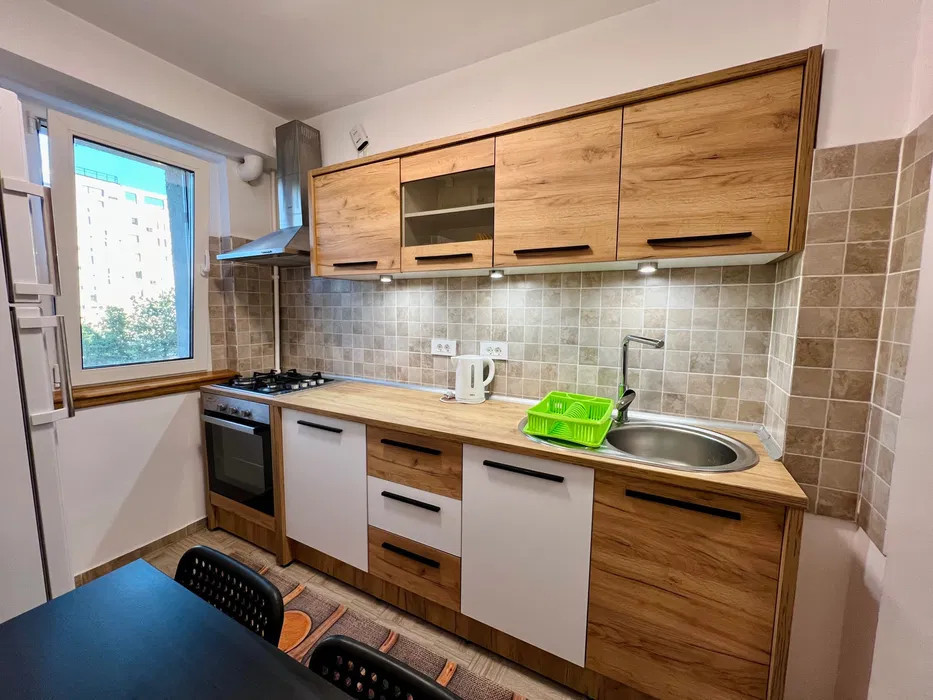 Apartament 2 camere,DRISTOR, bloc reabilitat termic, mobilat si utilat