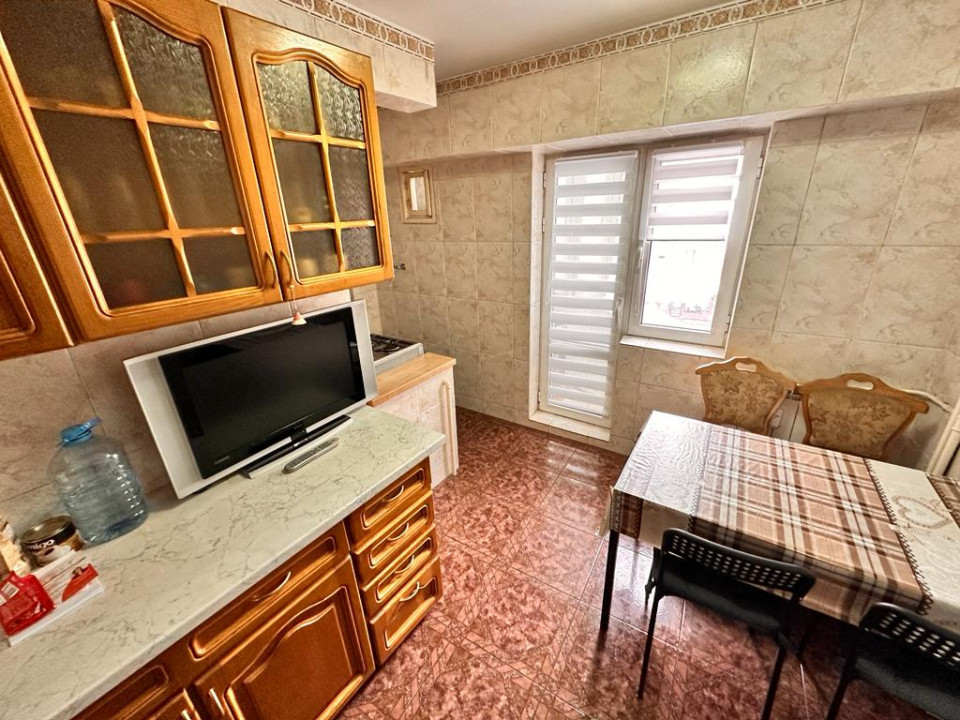 Apartament 3 camere,CALEA CALARASILOR, an constructie 1999, 2 balcoane