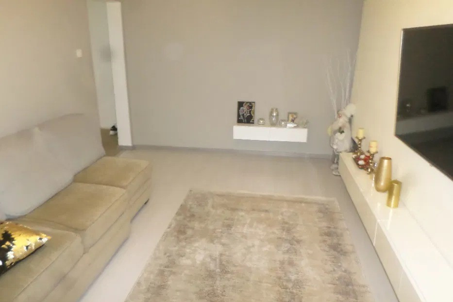 Apartament 2 camere,DRISTOR, etaj 5/8, an constructie 1982 