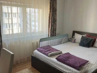 Apartament 2 camere,NERVA TRAIAN, spatios si primitor, etaj 6/8, an 1992