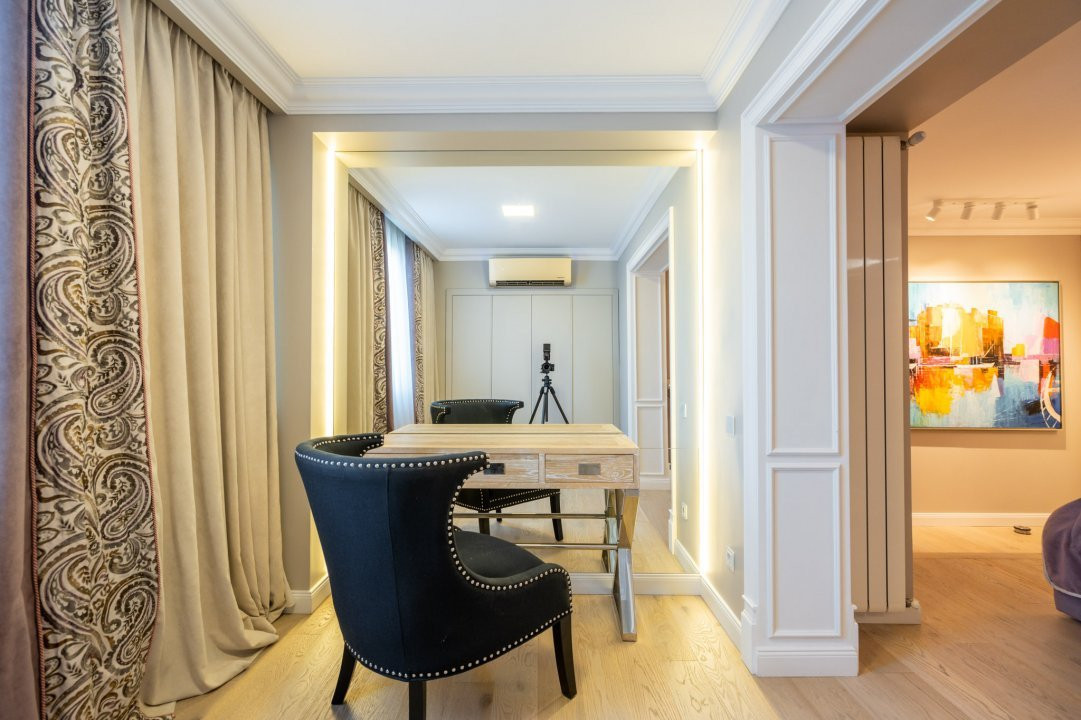 Apartament 3 camere, DOROBANTI, deosebit, etaj 4/6, an 2003