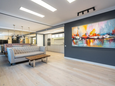 Apartament 3 camere, DOROBANTI, deosebit, etaj 4/6, an 2003