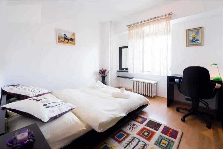 Apartament 3 camere,CALEA CALARASILOR, an constructie 1993, etaj 6/8