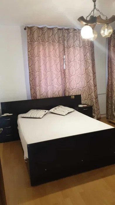 Apartament 3 camere,CALEA CALARASILOR, an constructie 1993, etaj 6/8