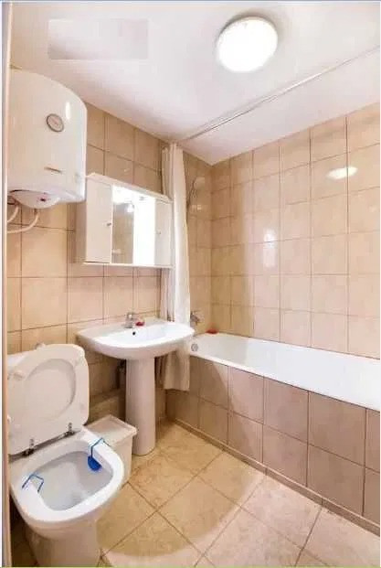 Apartament 3 camere,CALEA CALARASILOR, an constructie 1993, etaj 6/8