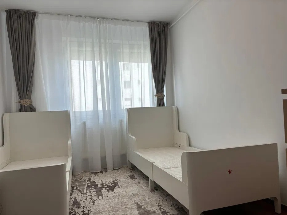 Apartament 3 camere,BABA NOVAC,bloc reabilitat termic,complet renovat si mobilat